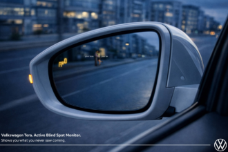 Volkswagen Uses "Unexpected Affairs" Campaign To Highlight Blind Spot Monitor awb blogs (13)