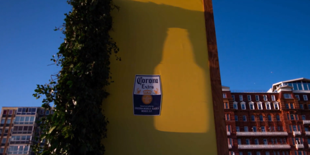 corona got sun to do the advertising
