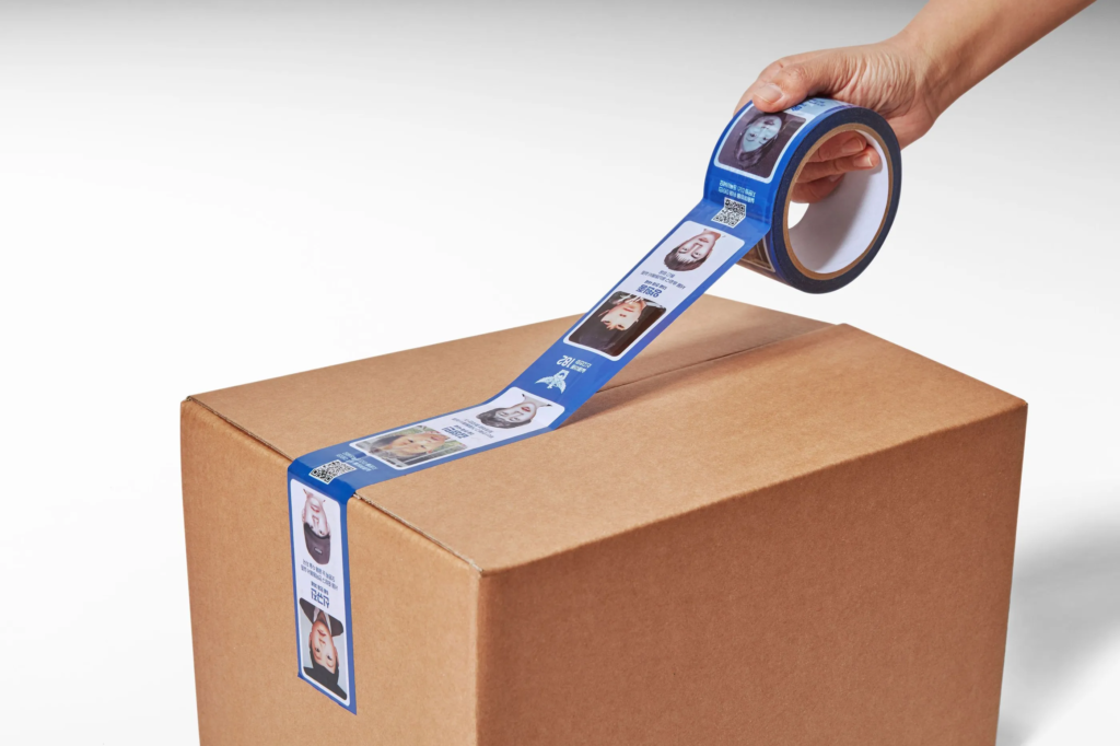 South Korea Put 28 Missing Children's Faces on Packaging Tape and Delivered Them to 620,000 Doorsteps